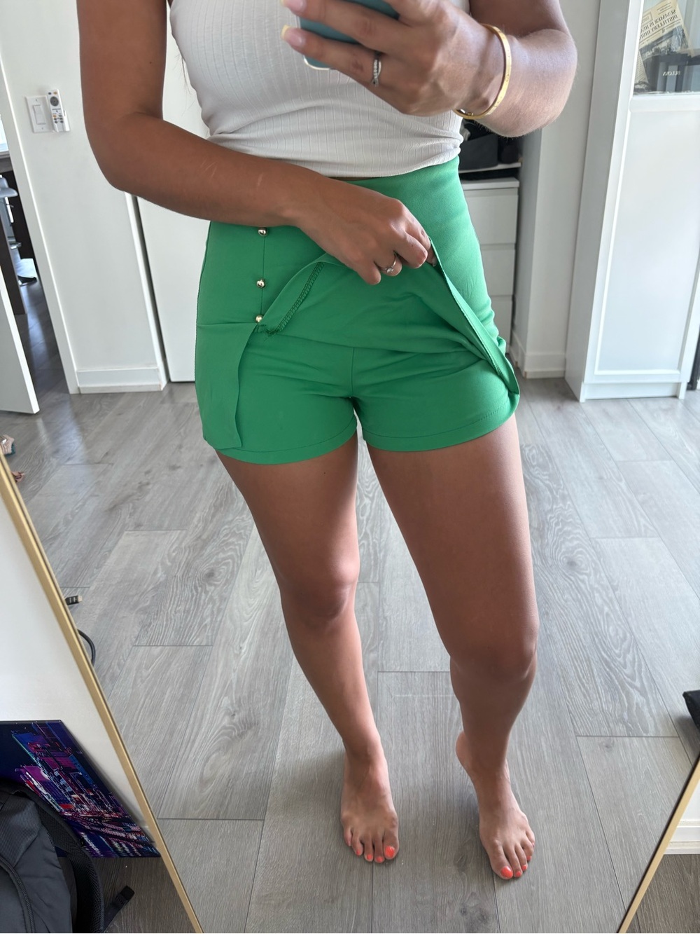 Green Mini Skirt-short - Picture 2 of 3